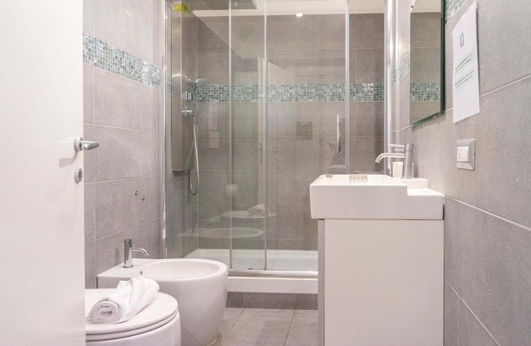 Colosseum Cosy Apartment Close To Metro โรม ภายนอก รูปภาพ