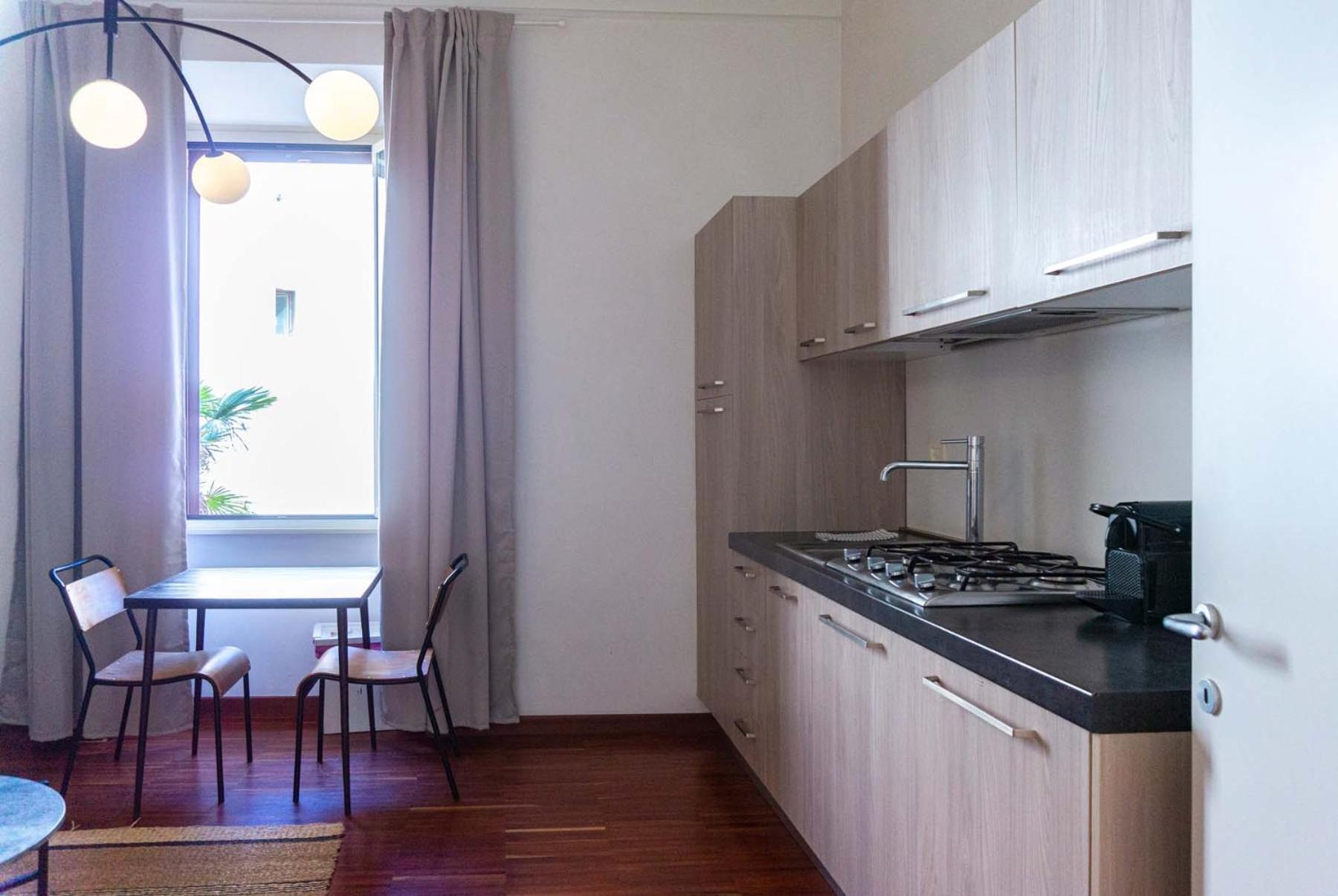 Colosseum Cosy Apartment Close To Metro โรม ภายนอก รูปภาพ